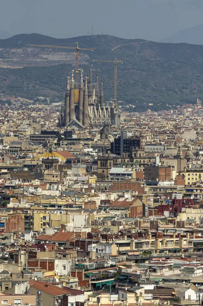Edificios Barcelona Entre Ellos Famosa Sagrada Familia — Foto de Stock