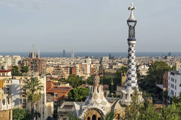 Vista Ciudad Barcelona Desde Famoso Jardín Gaudí — Foto de Stock