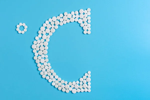Celsius Jelképe Lefektetett Egy Fehér Tabletta Kék Háttérrel — Stock Fotó