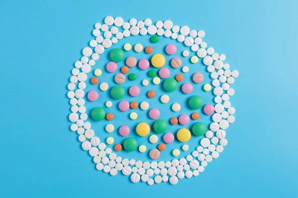 Kör Kék Alapon Fehér Tabletta Tevődik Össze Hely Szöveg Másolása — Stock Fotó