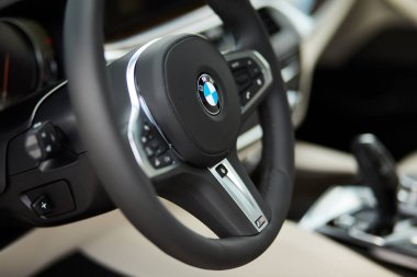 Katowice, Polonya-05.17.2017 direksiyon simidi Bmw Serisi 5, modeli 2017