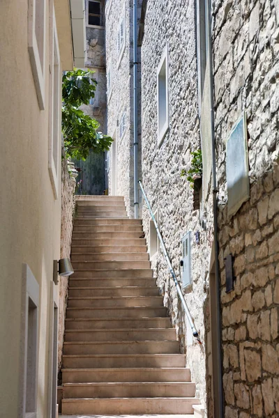 Pucisca, Brac Island, Croacia La ciudad famosa desde el sandston — Foto de Stock