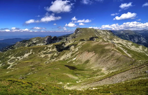 Yüksek dağ güzel manzara