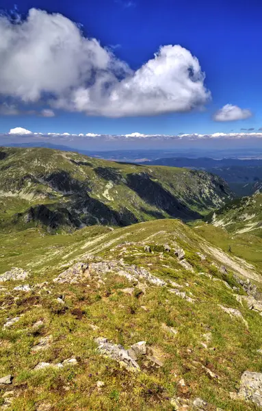 Yüksek dağ güzel manzara