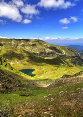 Yüksek dağ güzel manzara