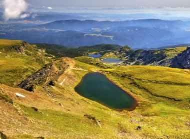Dağ gölleri ile güzel manzara