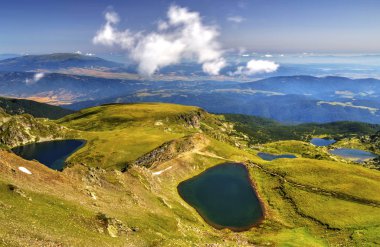 Dağ gölleri ile güzel manzara