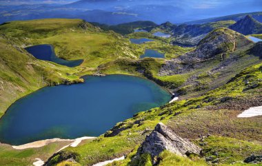 Dağ gölleri ile güzel manzara