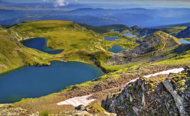 Dağ gölleri ile güzel manzara