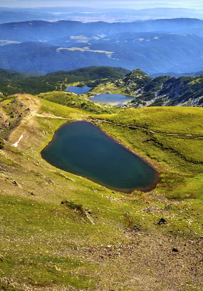 Dağ gölleri ile güzel manzara