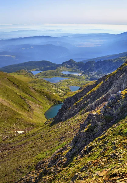 Dağ gölleri ile güzel manzara