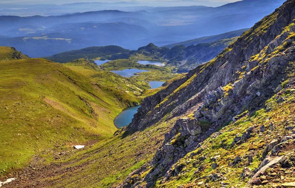 Dağ gölleri ile güzel manzara