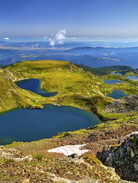 美丽的风景与山湖 — 图库照片