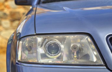 Araba Far yakın çekim