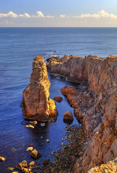 Красивый Пейзаж Скалистом Берегу — стоковое фото