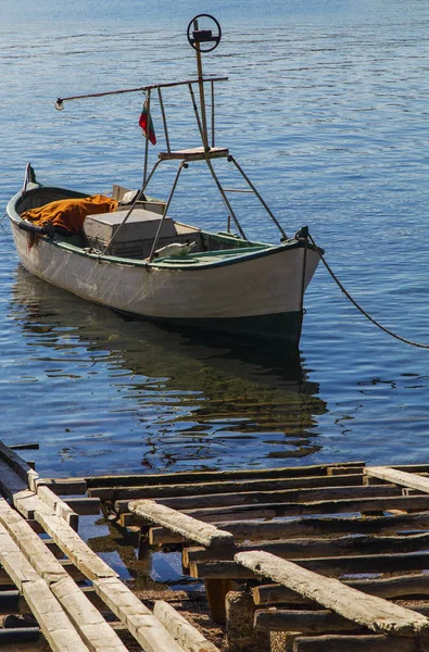 Bela Paisagem Com Barco Mar — Fotografia de Stock