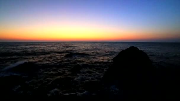 Beautiful Sunrise Rocky Shore — Stock Video