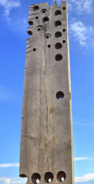 Beautiful Wooden Sculpture Blue Sky Background — Stock Photo, Image