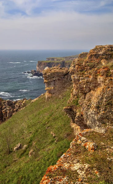 Hermoso Paisaje Con Mar Azul Costa Rocosa — Foto de Stock