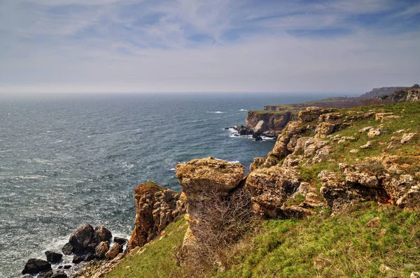 Hermoso Paisaje Con Mar Azul Costa Rocosa — Foto de Stock