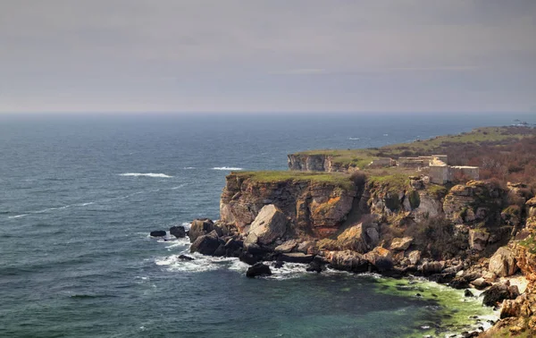 Hermoso Paisaje Con Mar Azul Costa Rocosa — Foto de Stock