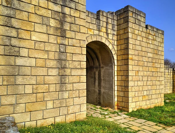 Muro Pietra Solida Ingresso Antica Fortezza — Foto Stock