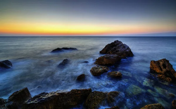 Beautiful Sunrise Rocky Shore — Stock Photo, Image