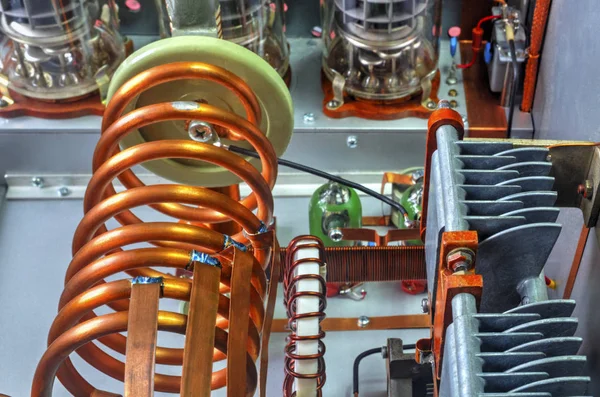Вакуумні Трубки Короткохвильовий Підсилювач Потужності Всередині Перегляду — стокове фото