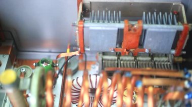 Tuning vakum tüpleri kısa dalga güç amplifikatörü iç görünüm
