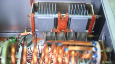 Tuning vakum tüpleri kısa dalga güç amplifikatörü iç görünüm