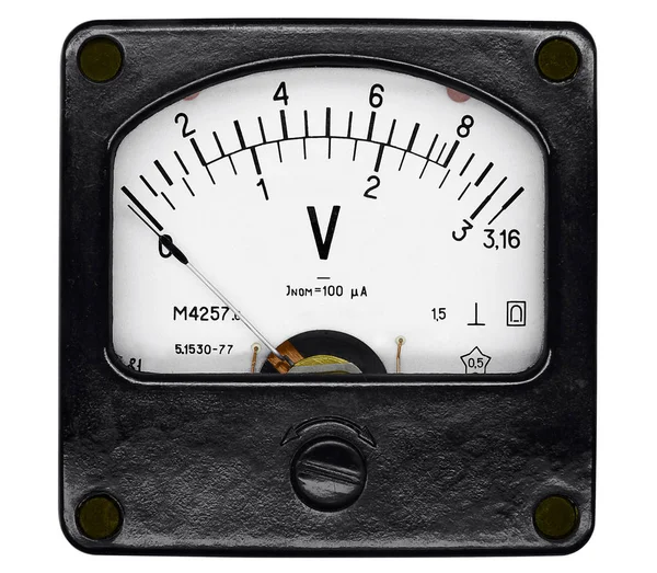 Een vierkante zwarte voltmeter M4257 (jaar 1981) met twee SC — Stockfoto