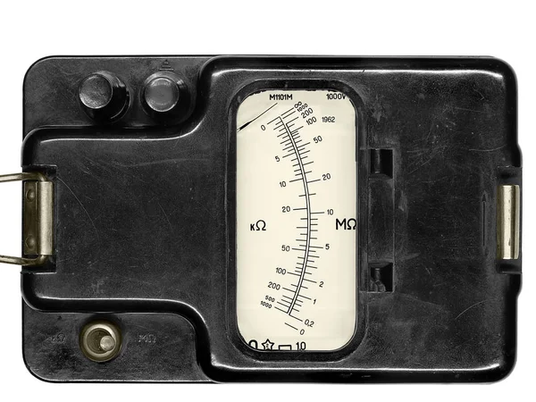 Een zwarte megaohmmeter M1101m (jaar 1962) met spanning van 1000 vol — Stockfoto