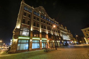 akşam görünümü Wroclaw Pazar Meydanı, Polonya