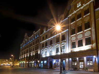 akşam görünümü Wroclaw Pazar Meydanı, Polonya