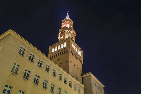 Vue Tour Dans Vieille Ville Européenne Nuit — Photo