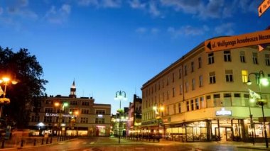 polonya güzel akşam sokak zaman atlamalı görüntüleri