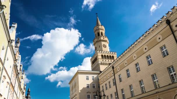 Tiempo Lapso Imágenes Nubes Sobre Vieja Ciudad Europea — Vídeo de stock