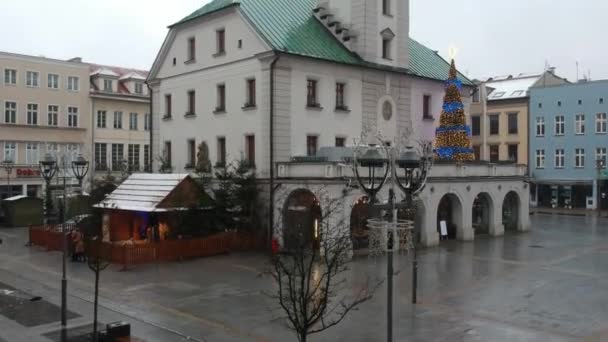 Luftaufnahmen Vom Hauptplatz Der Alten Europäischen Stadt — Stockvideo