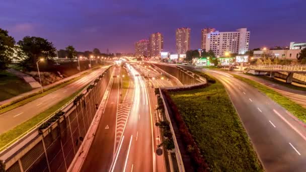 夜市の古いヨーロッパの時間経過の映像 — ストック動画