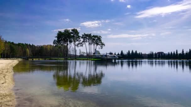 Απόψεις Των Μελών Του Stare Olesno Αεροπλάνο Στη Λίμνη — Αρχείο Βίντεο
