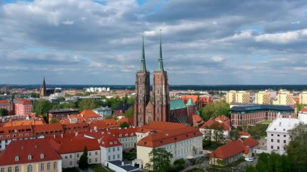 Vue Aérienne Wroclaw Ostrow Tumski Cathédrale Saint Jean Baptiste Collégiale — Video