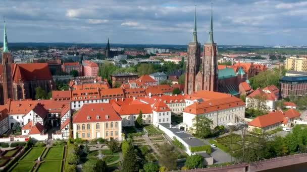 Vista Aérea Wroclaw Ostrow Tumski Catedral San Juan Bautista Iglesia — Vídeo de stock