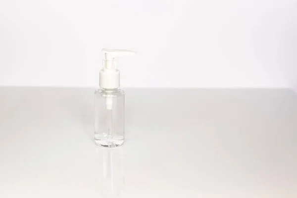 Beauty Cosmetica Glassbottle Branding Mock Vooraanzicht Pastel Witte Achtergrond Pakket — Stockfoto