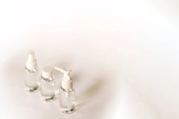 Belleza Cosmética Botella Vidrio Maqueta Marca Vista Frontal Sobre Fondo —  Fotos de Stock