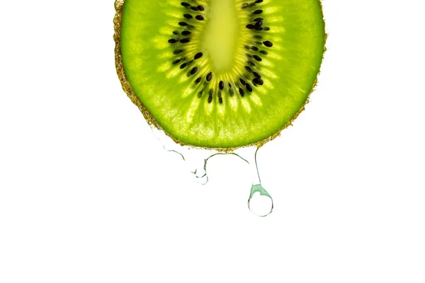 Kiwis. Kiwi frais juteux vert. Concept de nutrition biologique . — Photo