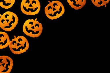 Cadılar Bayramı balkabağı. Sonbahar ürkütücü turuncu dekorasyon b izole