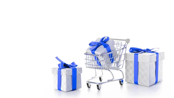 배경에 크리스마스나 상자가 슈퍼마켓을 온라인 쇼핑을 창의적 아이디어 슈퍼마켓에서 판매되는 — 스톡 사진