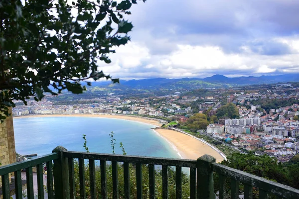 San Sebastian, Donostia monte Igeldo dan La Concha kumsalda görünümünü. Manzara
