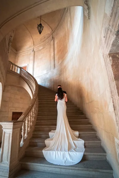 Belo Par Romântico Casamento Alhambra Cerimônia Casamento Alhambra — Fotografia de Stock