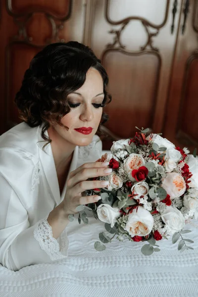 Gelin düğün çiçek bir buket — Stok fotoğraf